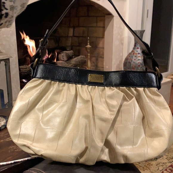 Simply Vera Vera Wang Handbags - Simply Vera Vera Wang shoulder bag
